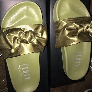 Rihanna February Bow Slides